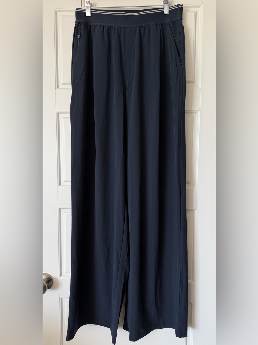 Athleta Stratosohere Navy Wide-Leg Pull-On Pants - medium TALL